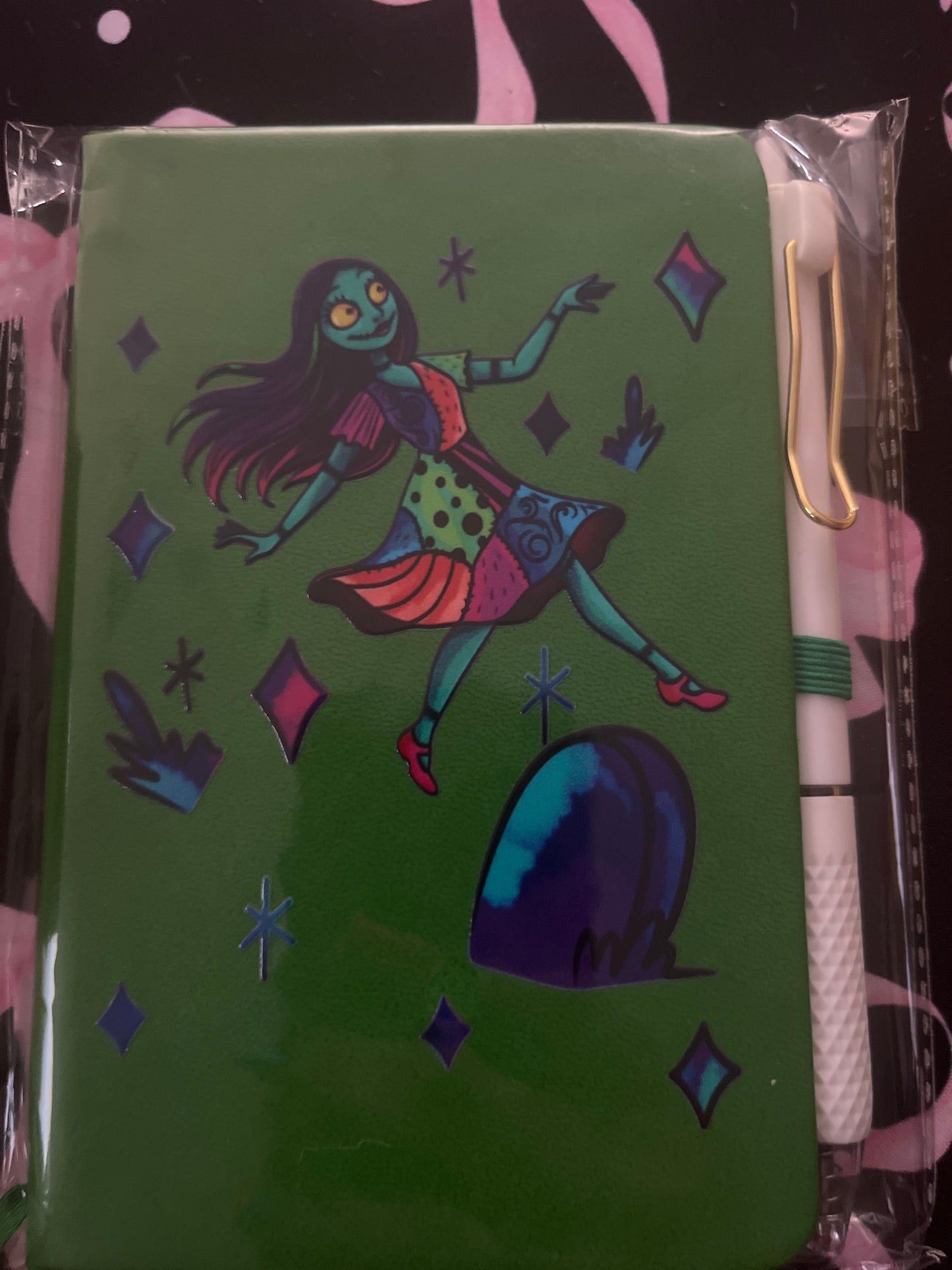 Pocket notebook with pen
