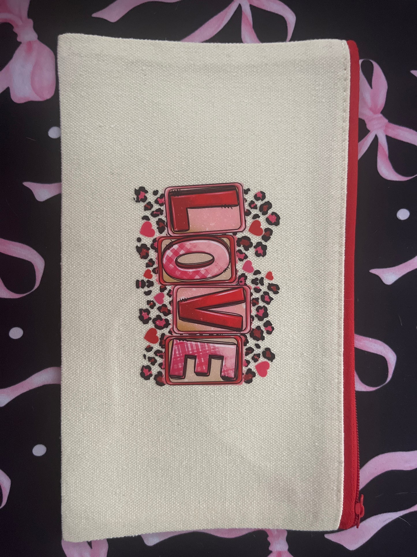 Zipper pouch